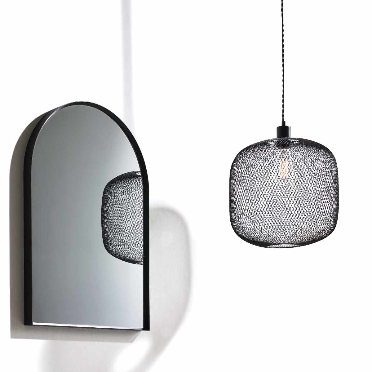 ペンダントライト LED対応 電球付き RIGEL ( リゲル 照明 ライト 吊り下げ 照明器具 メッシュ スチール ブラック ホワイト モノトーン おしゃれ 北欧 モダン シンプル ) 【ブラック】 ブラック