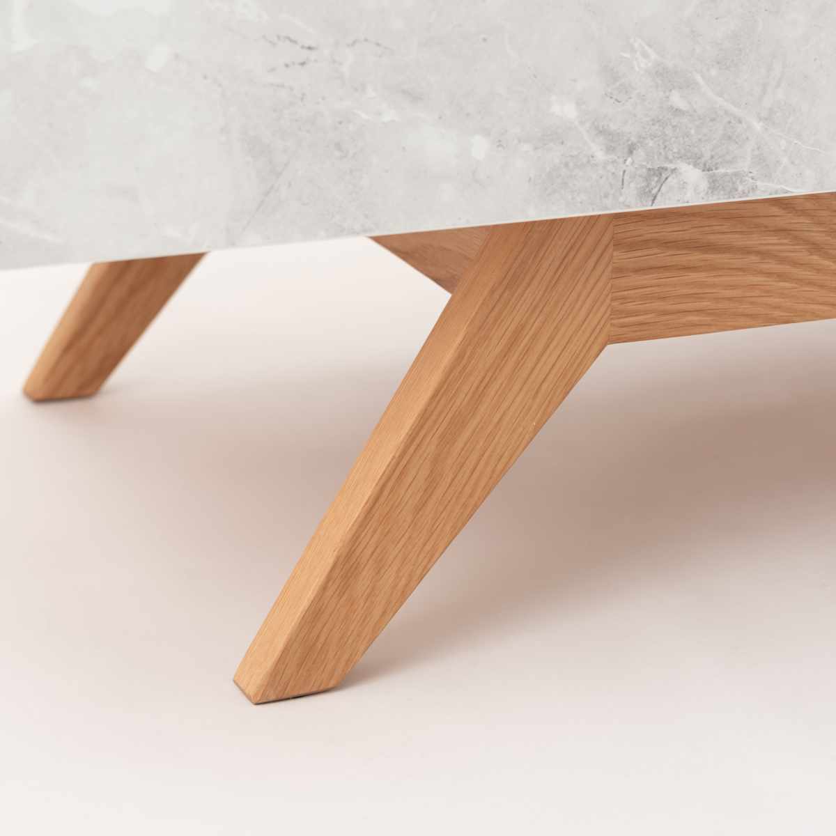 form ローボード 幅180cm リンデン 80型対応 完成品 ( テレビ台 TV台 テレビボード お掃除ロボット対応 フォーム 大理石調 リビングボード フラップ扉 引き出し ブラック ナチュラル ) 【ブラック】 ブラック