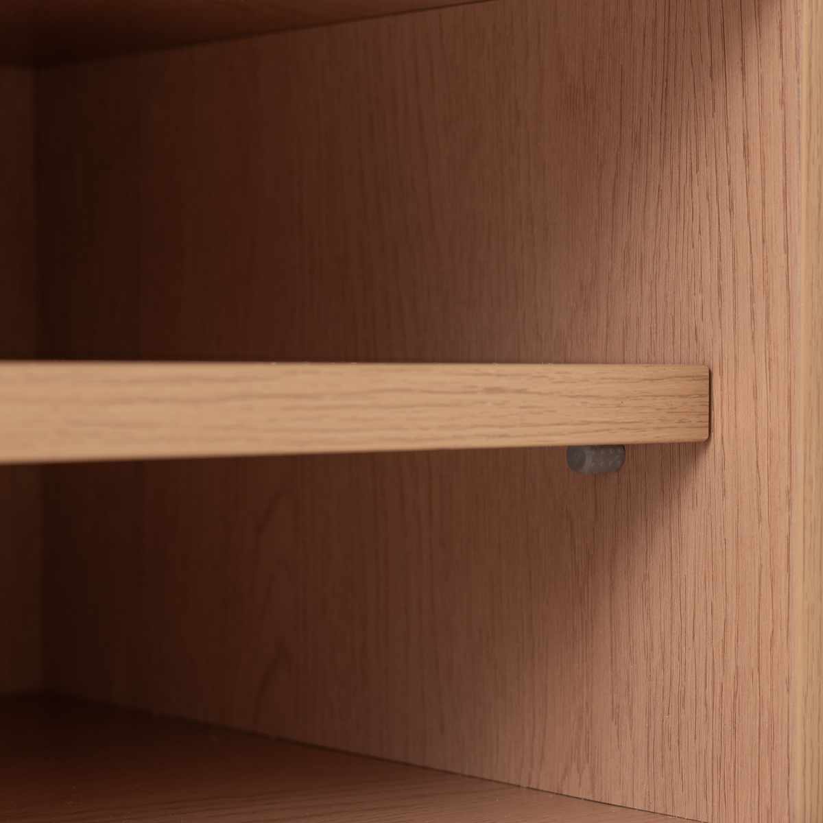 form ローボード 幅180cm リンデン 80型対応 完成品 ( テレビ台 TV台 テレビボード お掃除ロボット対応 フォーム 大理石調 リビングボード フラップ扉 引き出し ブラック ナチュラル ) 【ブラック】 ブラック