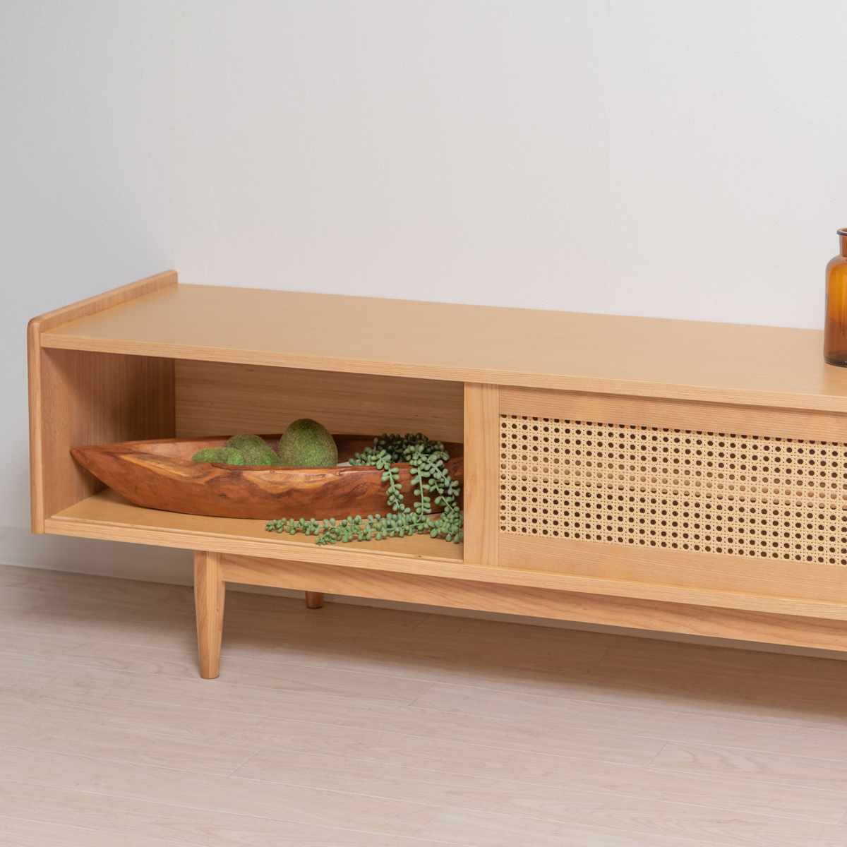 form ローボード 幅180cm 80インチ対応 ガモット ラタン調 ( テレビ台 TV台 テレビボード 収納 ラック 人工ラタン フォーム 引き戸 天然木 リビングボード かごめ編 お掃除ロボット対応 )