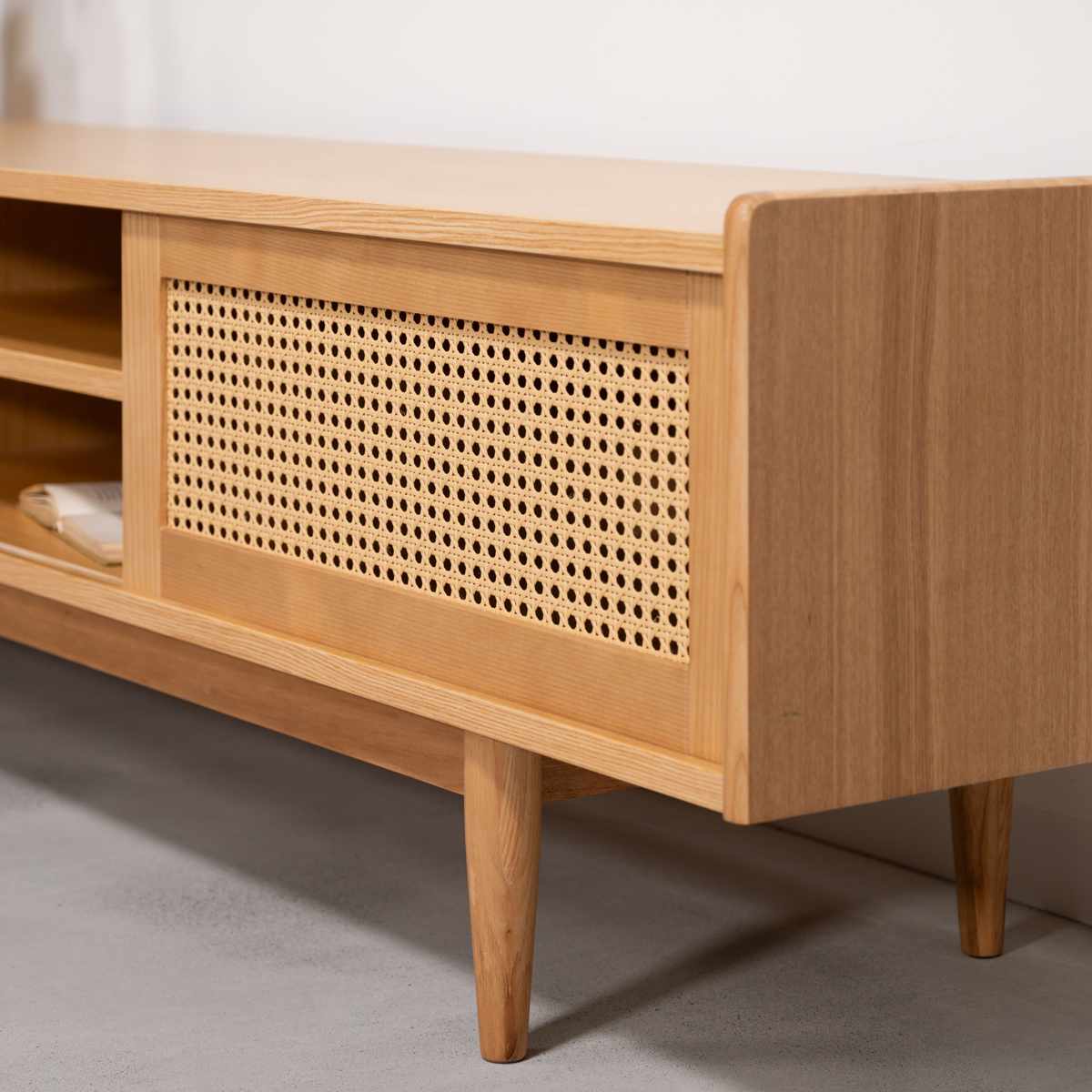 form ローボード 幅180cm 80インチ対応 ガモット ラタン調 ( テレビ台 TV台 テレビボード 収納 ラック 人工ラタン フォーム 引き戸 天然木 リビングボード かごめ編 お掃除ロボット対応 )