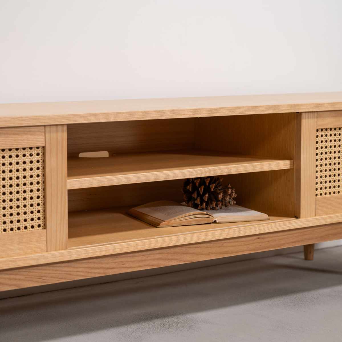 form ローボード 幅180cm 80インチ対応 ガモット ラタン調 ( テレビ台 TV台 テレビボード 収納 ラック 人工ラタン フォーム 引き戸 天然木 リビングボード かごめ編 お掃除ロボット対応 )