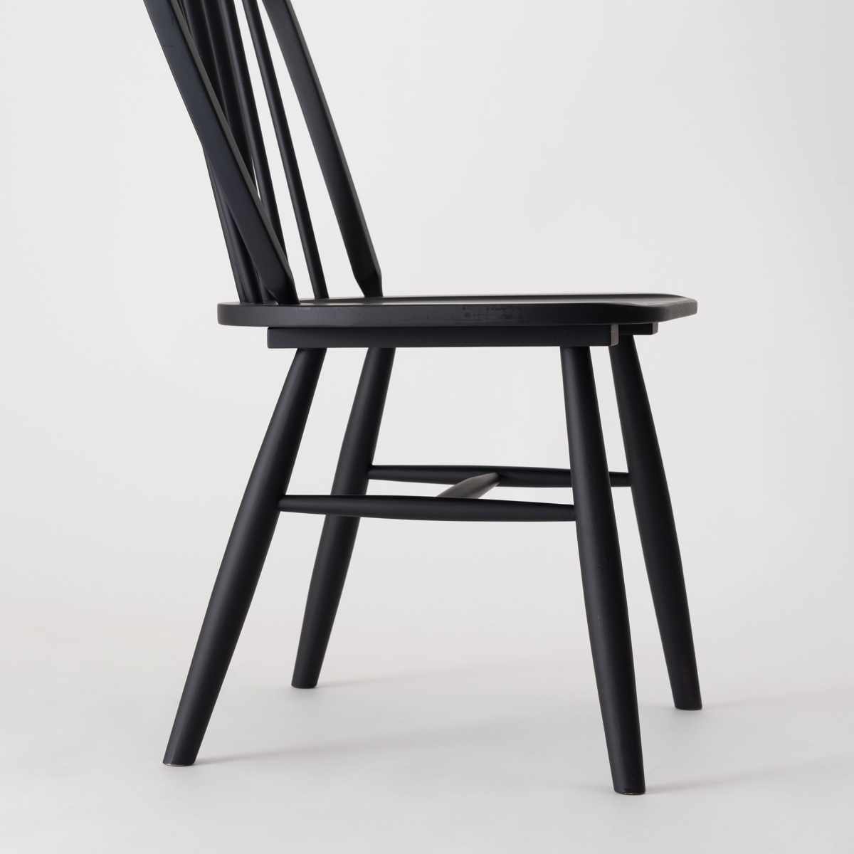 ダイニングチェア 座面高43.5cm ウィンザーチェア タイム form ( チェア ダイニング イス 椅子 食卓椅子 完成品 木製 天然木 チェアー いす 食卓 リビング ダイニングチェアー リビングチェア 木製椅子 ) 【ブラック】 ブラック