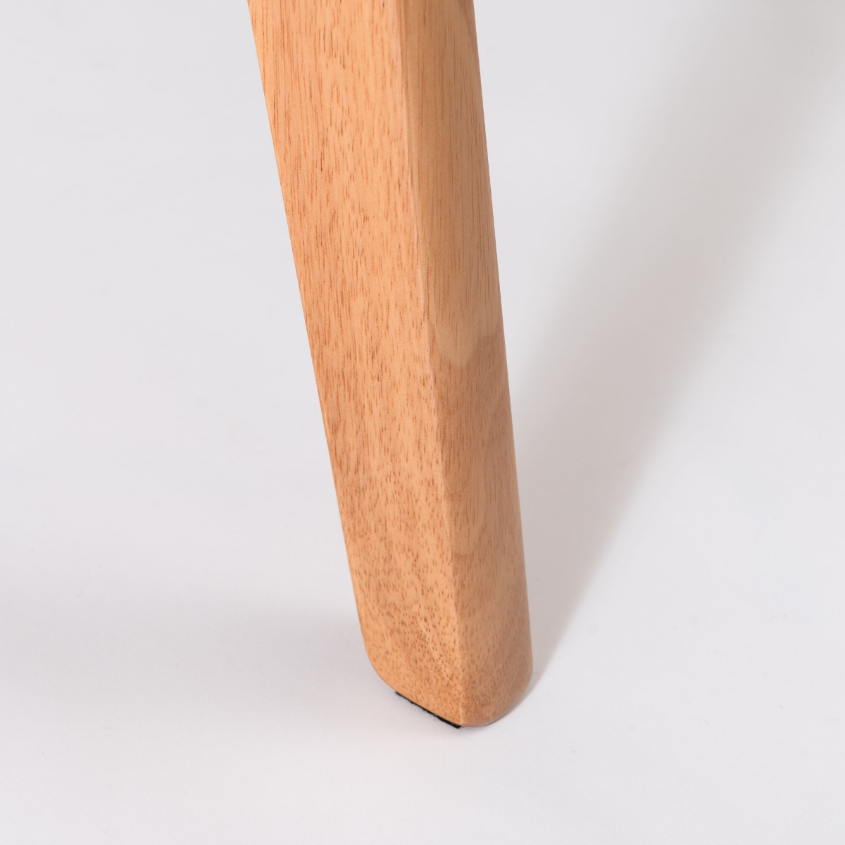 ダイニングテーブル 円型 直径110cm バルジ form ( テーブル 食卓テーブル 丸 机 木製 円形 天然木 ダイニング 食卓 木製テーブル オーク 3本脚 カフェテーブル コーヒーテーブル ) 【ブラウン】 ブラウン