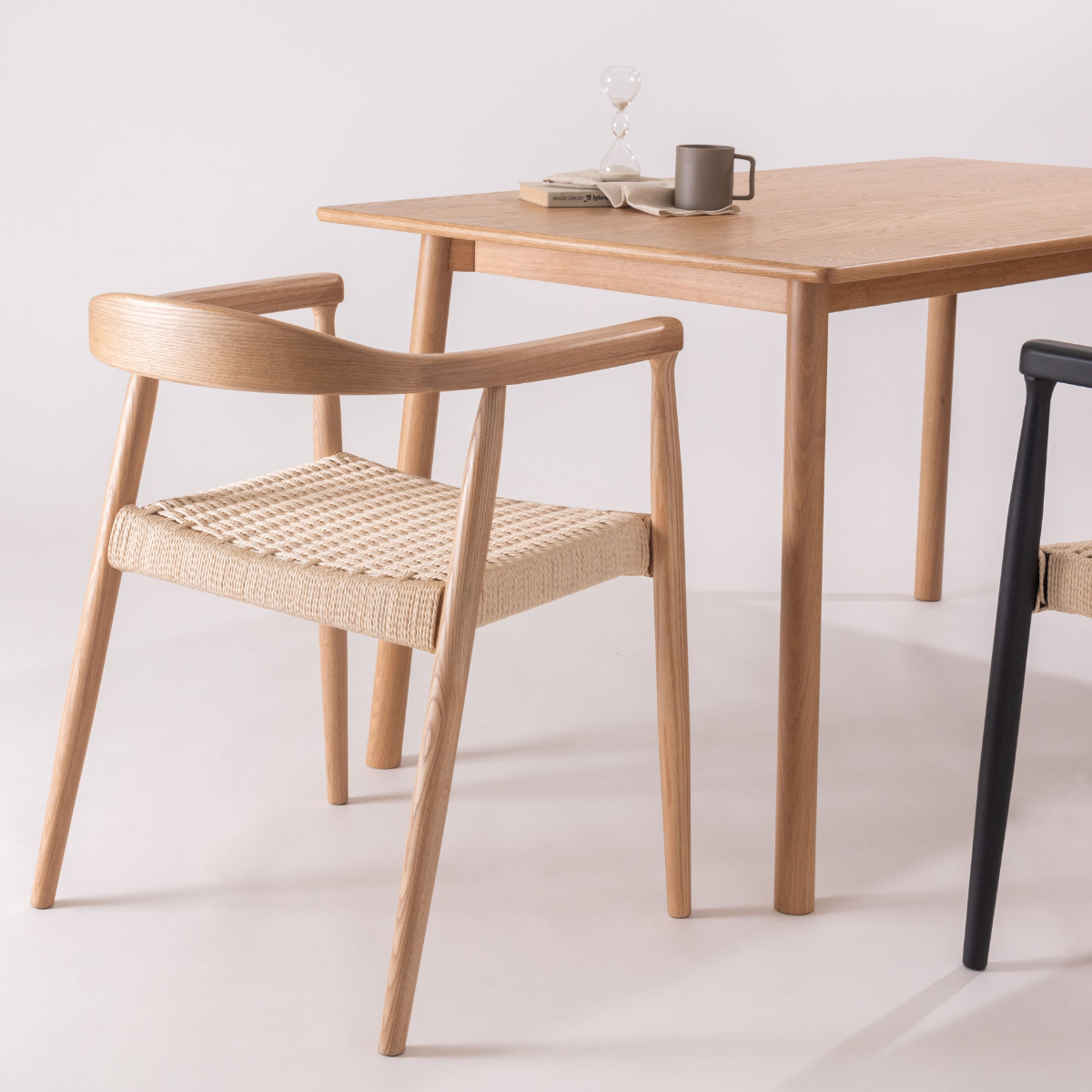 ダイニングチェア 座面高43cm ペーパーコード アームチェア ローゼル form ( 完成品 食卓椅子 チェア ダイニング イス 椅子 木製 天然木 肘付き リビングチェア 鹿の子編み アッシュ 食卓 リビング ダイニングチェアー 木製椅子 ) 【ブラック】 ブラック