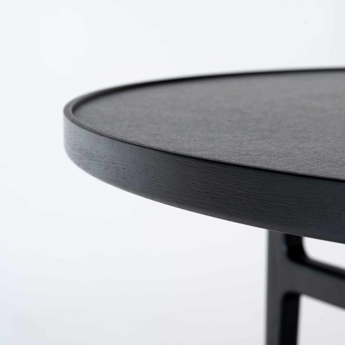 ローテーブル 円型 直径86.5cm クロッカス form ( リビングテーブル センターテーブル 木製 天然木 石目調 天板 丸 円形 テーブル 机 完成品 リビング 3本脚 丸テーブル ソファテーブル コーヒーテーブル ) 【ブラック】 ブラック