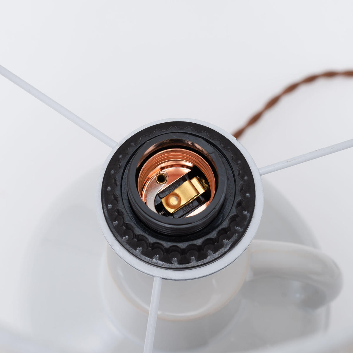 テーブルライト LED対応 電球付き 陶器 布シェード ( RIYO リヨ 卓上 ライト 照明 布 シェード 北欧 ナチュラル おしゃれ シンプル )