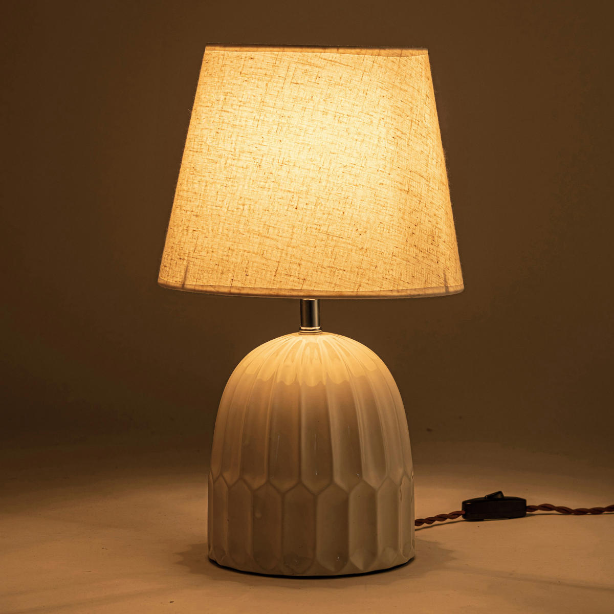 テーブルライト LED対応 電球付き 陶器 布シェード ( MYRE マイア 卓上 ライト 照明 布 シェード 北欧 ナチュラル おしゃれ シンプル )