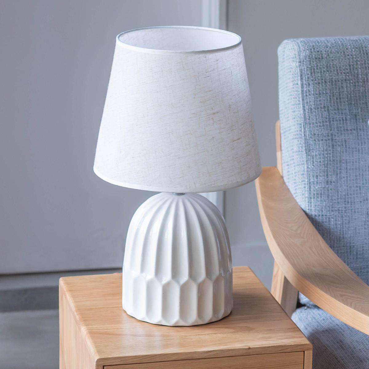 テーブルライト LED対応 電球付き 陶器 布シェード ( MYRE マイア 卓上 ライト 照明 布 シェード 北欧 ナチュラル おしゃれ シンプル )