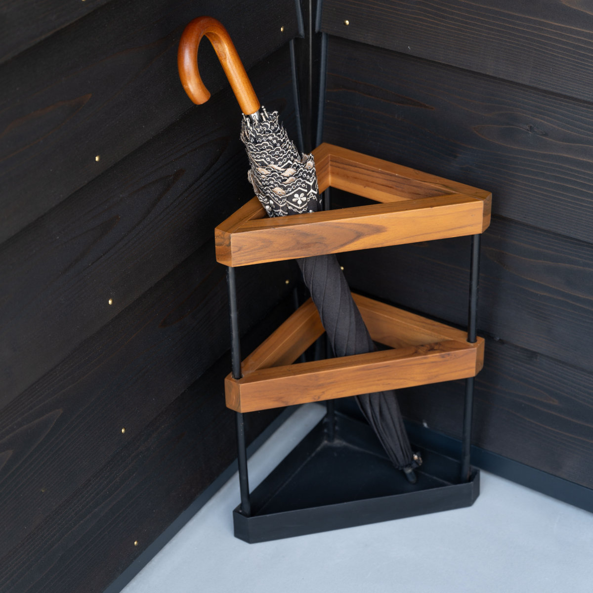 古家具　上品なコーナー型の傘立て 古家具 上品なコーナー型の傘立て