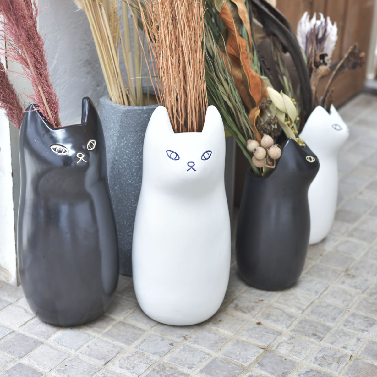 傘立て ネコ 45cm 陶器 ( 傘たて 猫 玄関収納 スリム アンブレラスタンド かわいい 猫グッズ 傘入れ 猫型 アニマル 錆びない 北欧 玄関 収納 ) 【ブラック】 ブラック