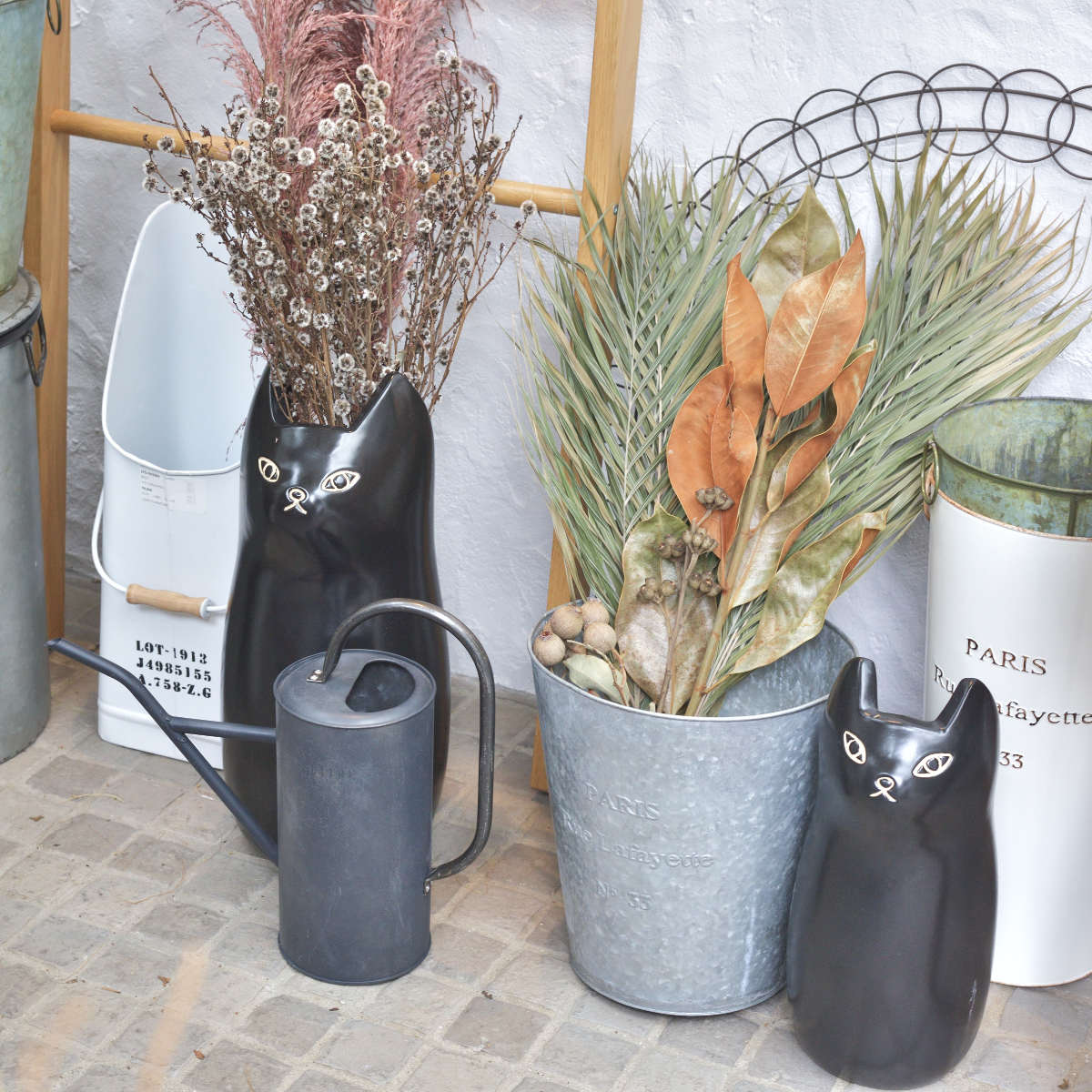 傘立て ネコ 45cm 陶器 ( 傘たて 猫 玄関収納 スリム アンブレラスタンド かわいい 猫グッズ 傘入れ 猫型 アニマル 錆びない 北欧 玄関 収納 ) 【ブラック】 ブラック