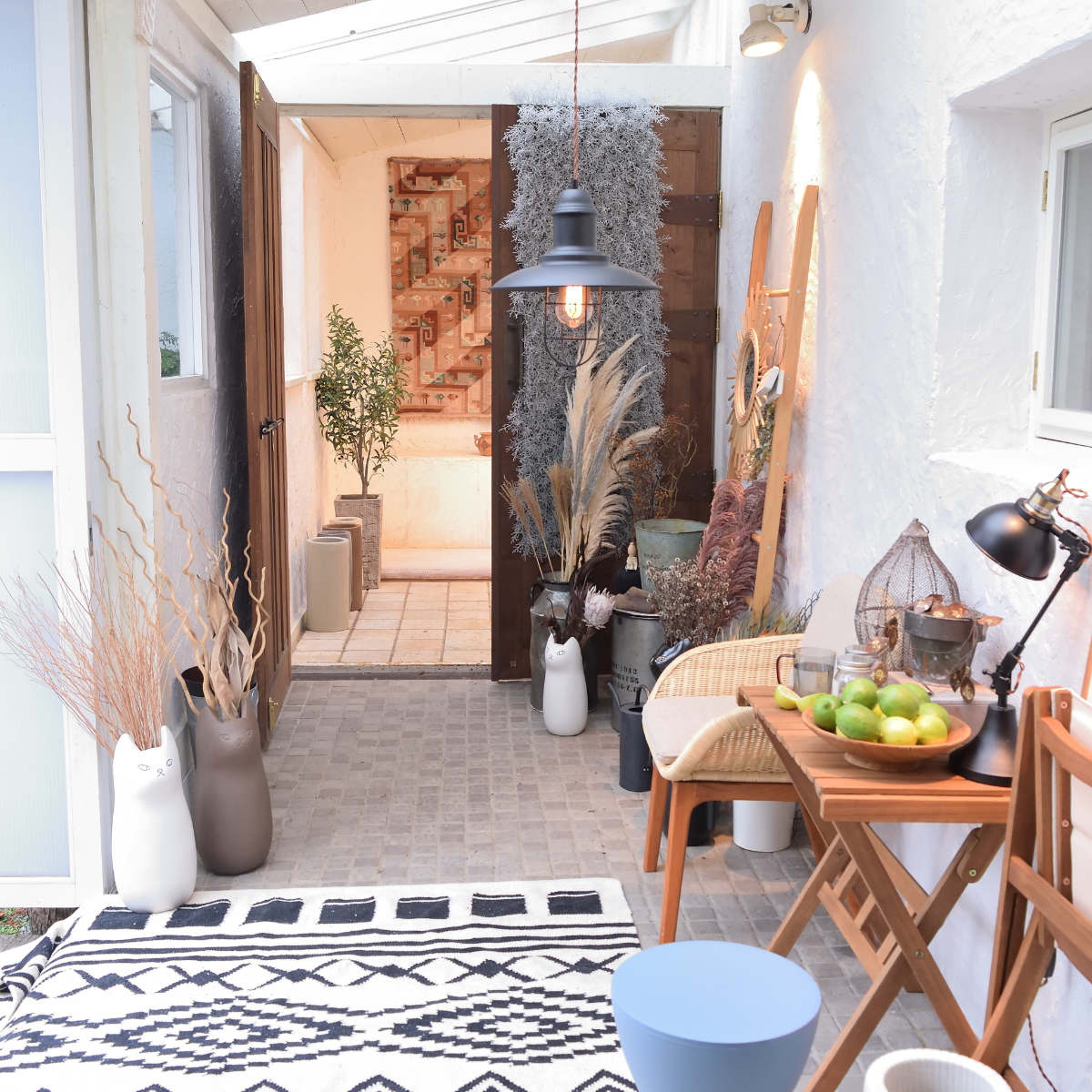 傘立て ネコ 34.5cm 陶器 ( 傘たて 猫 玄関収納 スリム アンブレラスタンド かわいい 猫グッズ 傘入れ 猫型 アニマル 錆びない 北欧 玄関 収納 ) 【ホワイト】 ホワイト