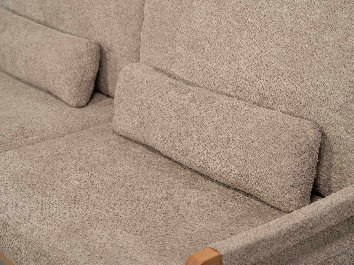 ソファ 3人掛け 幅181cm ブークレ生地 フェンネル form ( 開梱設置 リビングソファ sofa 木製 天然木 肘掛け ファブリック ダイニングソファ 柔らかい 肌触り ソファー 木製フレーム 肘付きソファ ) 【カーキ】 カーキ