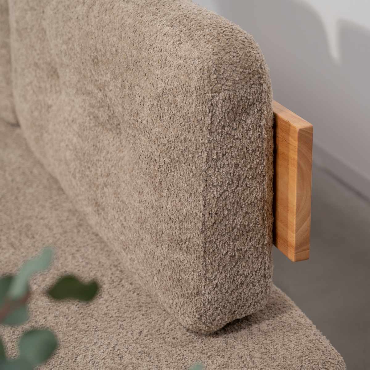 ソファ 3人掛け 幅182cm ブークレ生地 マートル form ( 開梱設置 リビングソファ sofa 木製 天然木 アイアン ファブリック ダイニングソファ 柔らかい 肌触り ソファー アームレス ローバック ) 【カーキ】 カーキ