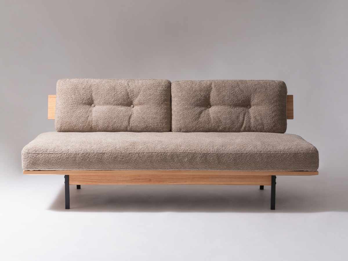 ソファ 3人掛け 幅182cm ブークレ生地 マートル form ( 開梱設置 リビングソファ sofa 木製 天然木 アイアン ファブリック ダイニングソファ 柔らかい 肌触り ソファー アームレス ローバック ) 【カーキ】 カーキ