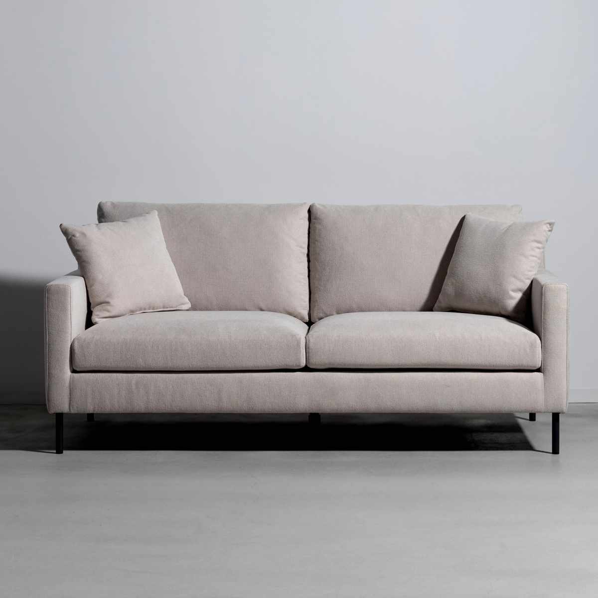 ソファ 3人掛け 幅182cm グルート form ( 開梱設置 リビングソファ sofa 肘掛け クッション付き ファブリック ダイニングソファ 弾力 座り心地 快適 ソファー スチール脚 ) 【グレージュ】 グレージュ