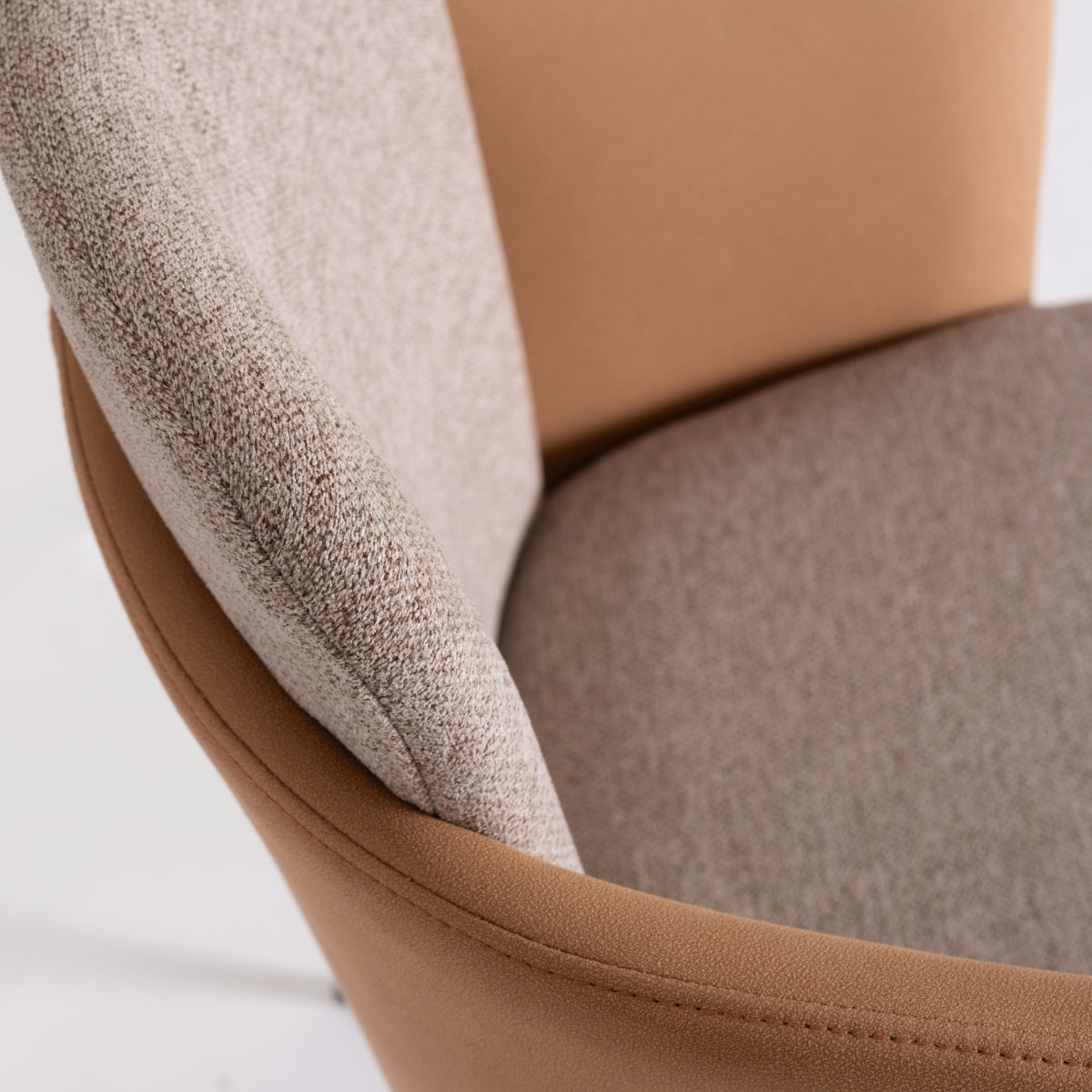 ダイニングチェア 座面高45cm ソレル form ( チェア ダイニング イス 椅子 食卓椅子 ファブリック 肘付き スチール脚 チェアー いす 食卓 リビング ダイニングチェアー リビングチェア ) 【ライトグレー】 ライトグレー