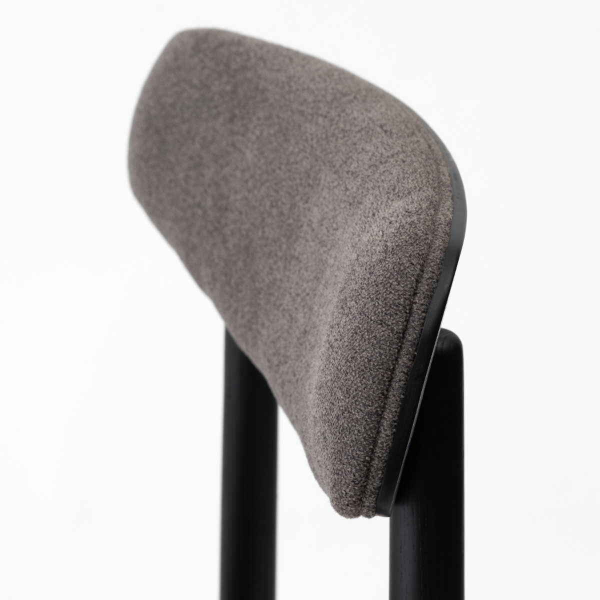 ダイニングチェア 座面高47cm チコリ form ( チェア ダイニング イス 椅子 食卓椅子 完成品 木製 天然木 肘なし ファブリック チェアー いす 食卓 リビング ダイニングチェアー リビングチェア 木製椅子 ) 【ブラック】 ブラック