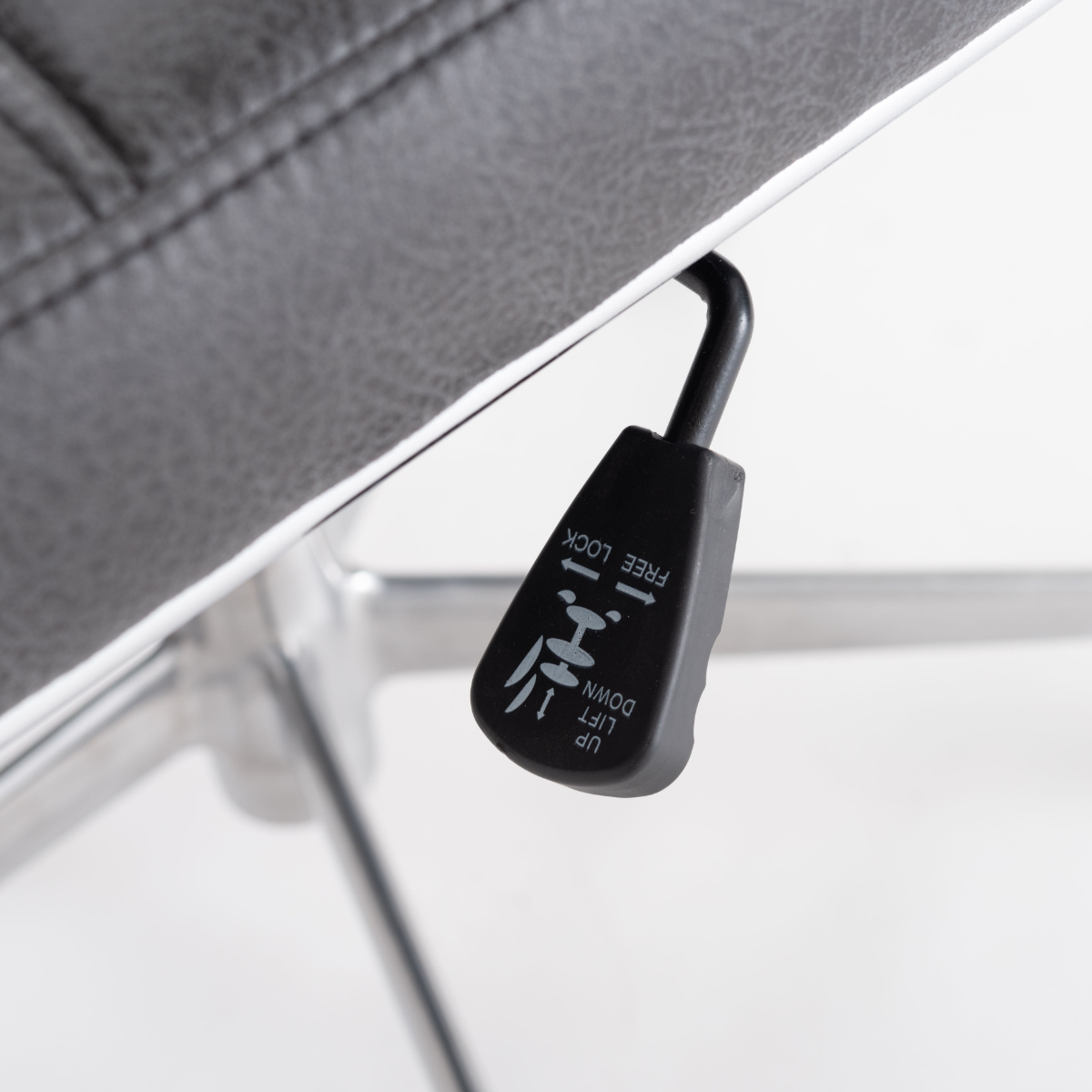 オフィスチェア 昇降式 座面高44~54cm デスクチェア ボラゴ form ( ワークチェア パソコンチェア レザー調 キャスター付き ロッキング機能 肘掛け 学習椅子 勉強椅子 座面 四角 高さ調節 イス オフィス 仕事 ) 【ブラック】 ブラック