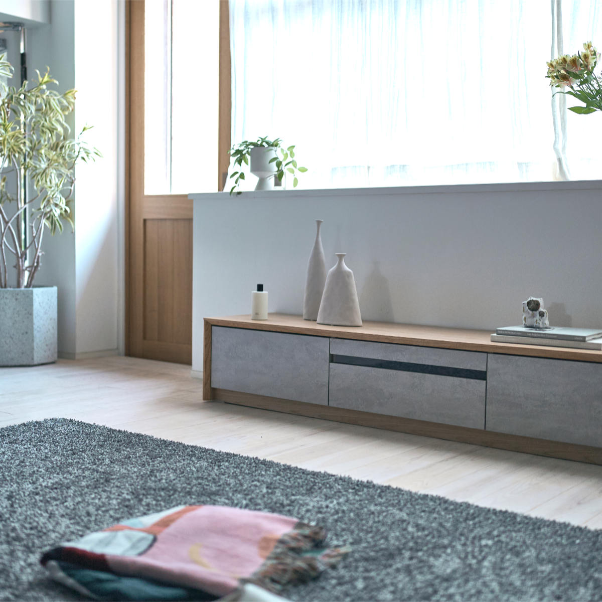 form ローボード 幅180cm プラント 完成品 木目調 天然木 石目調 ( 開梱設置 テレビ台 TV台 テレビボード 石目調 大容量 スライドレール フォーム リビングボード 引き出し 大型テレビ対応 リモコン操作OK )