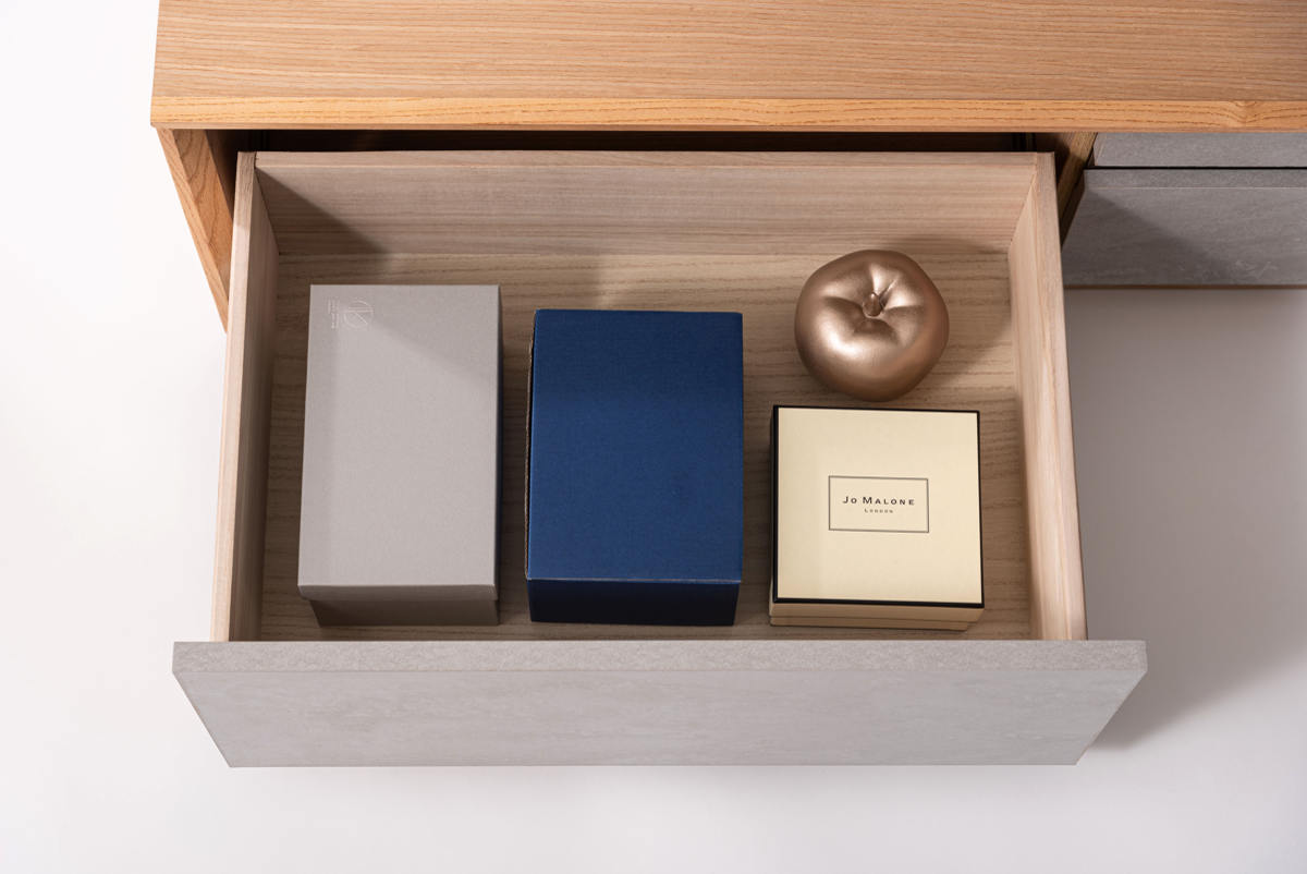 form ローボード 幅180cm プラント 完成品 木目調 天然木 石目調 ( 開梱設置 テレビ台 TV台 テレビボード 石目調 大容量 スライドレール フォーム リビングボード 引き出し 大型テレビ対応 リモコン操作OK )