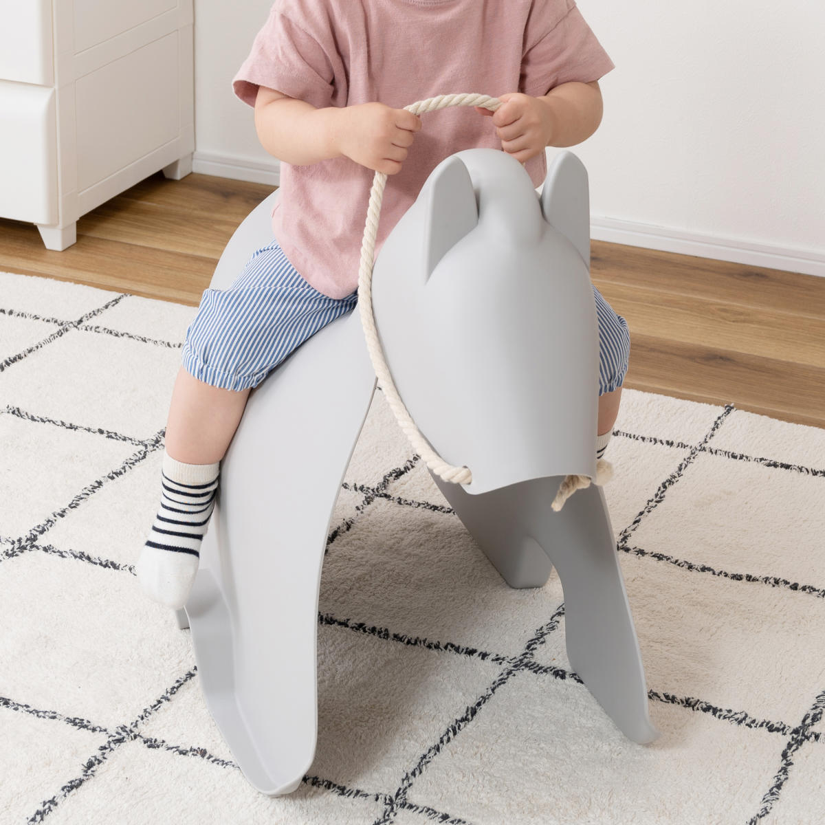 スツール ホース スタッキング 軽量 子ども用チェア 馬 ( イス 椅子 ウマ うま 手綱つき 積み重ね キッズ チェア 軽い 耐荷重80kg 腰かけ 贈り物 プレゼント ギフト 遊び場 子供部屋 リビング プラスチック インテリア ) 【ライトグレー】 ライトグレー