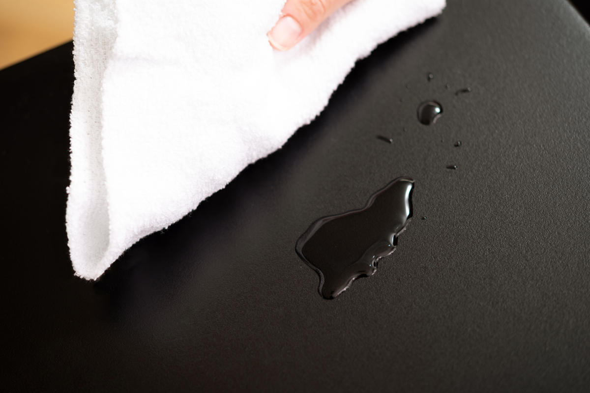 ダイニングチェア 座面高45cm 軽量 肘掛け付き 完成品 ガーデンチェア ( チェア ダイニング イス 椅子 食卓椅子 屋内 屋外 軽い プラスチック 積み重ね スタッキング 食卓 ベランダ 庭 アウトドア ガーデン家具 サブチェア ) 【ホワイト】 ホワイト