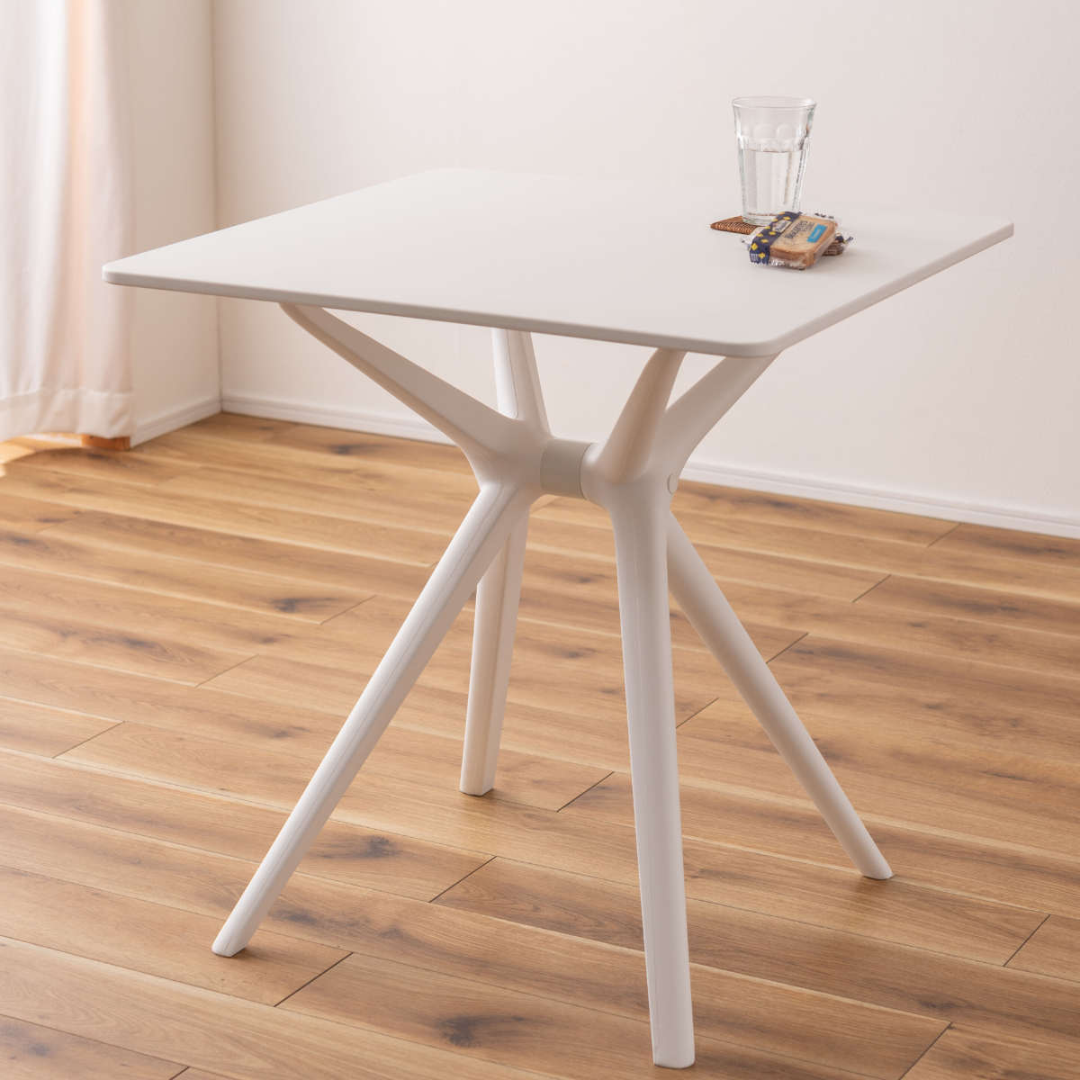 ダイニングテーブル 幅70cm 正方形 軽量 ガーデンテーブル ( テーブル 食卓テーブル 机 リビングテーブル 屋外 デスク PC ダイニング 食卓 作業台 オフィス カフェ ベランダ 庭 アウトドア ガーデン家具 軽い ) 【ブラック】 ブラック