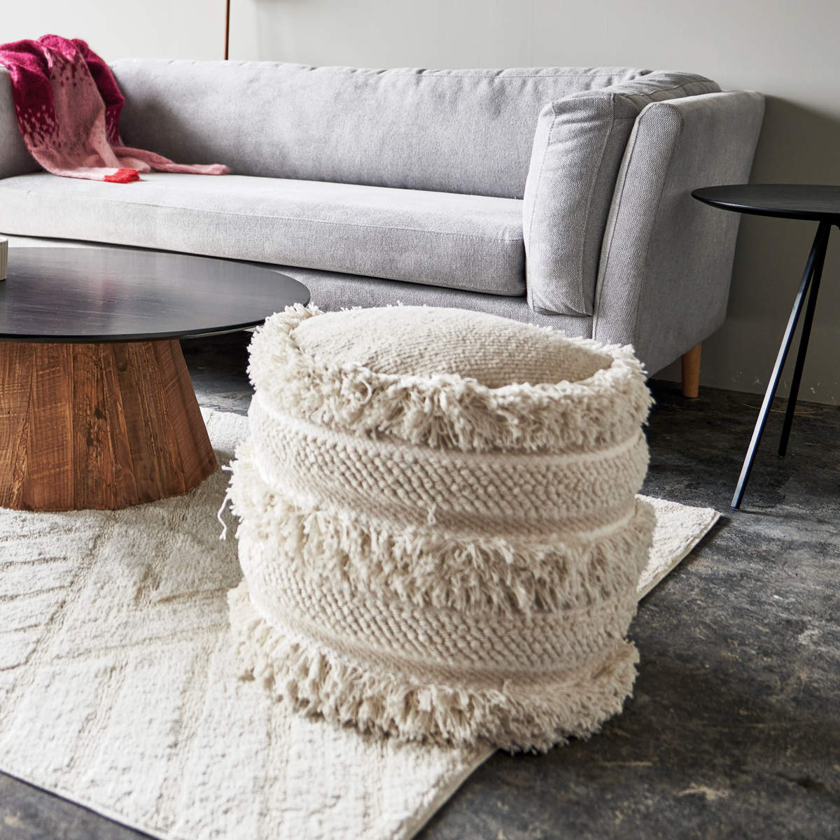 ラウンドスツール 高さ43cm スツール おしゃれ 北欧 完成品 ( 椅子 ビーズクッション オットマン 足置き クッション フロアクッション 腰掛け 丸 肘置き コットン 布地 ファブリック フリンジ スツールクッション 丸型 丸椅子 ) 【ベージュ】 ベージュ