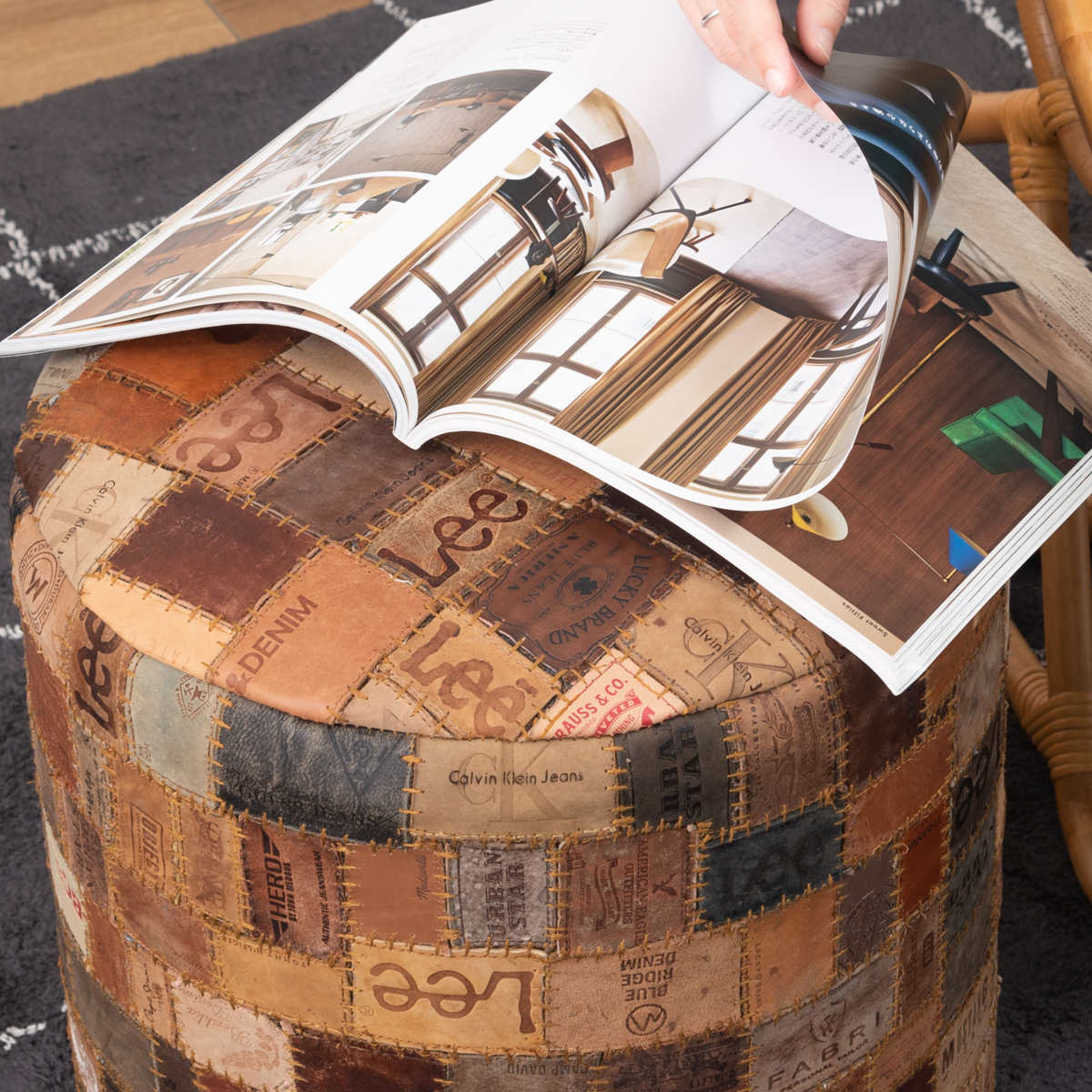 スツール ラウンド 高さ44cm おしゃれ パッチワーク 完成品 ( 椅子 チェア 腰掛け イス ヴィンテージ調 本革 合皮 サイドテーブル オットマン 軽量 丸 革タグ サブチェア 来客用 リビング キッチン 玄関 簡易テーブル 軽い )