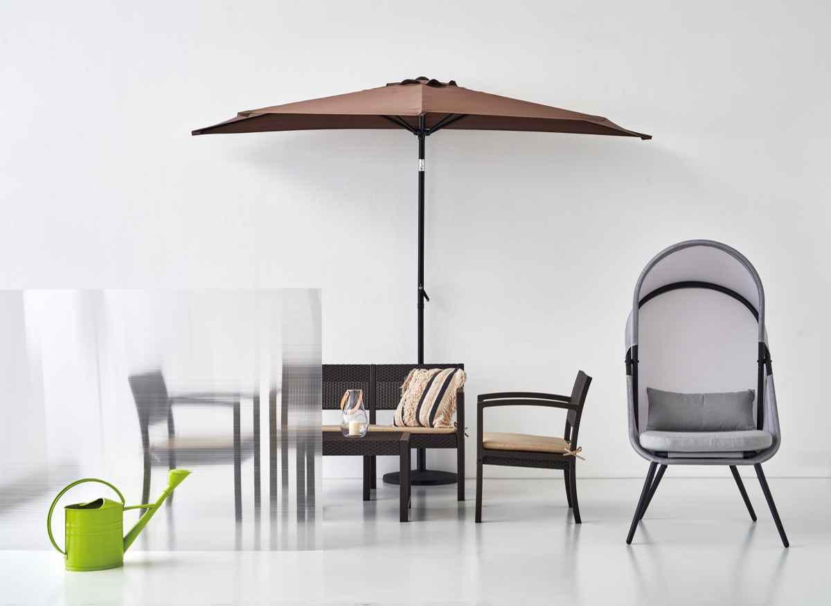 ガーデンチェア ルーフフォールディングチェア 屋外 ( チェア 椅子 リビング テラス リラックスチェア メッシュ 一人掛け アジアンテイスト モノトーン インテリア おしゃれ クッション 日よけ シェード 付き 屋内 )