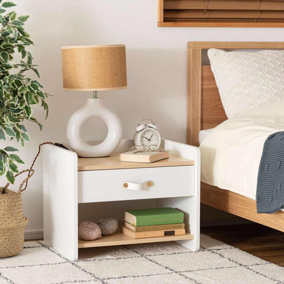 サイドチェスト 幅50cm 引き出し 木目調 ホワイト スライドレール ( チェスト サイドテーブル 引出し 収納 白 ナイトテーブル ベッドサイド ソファサイド バイカラー ナチュラル )