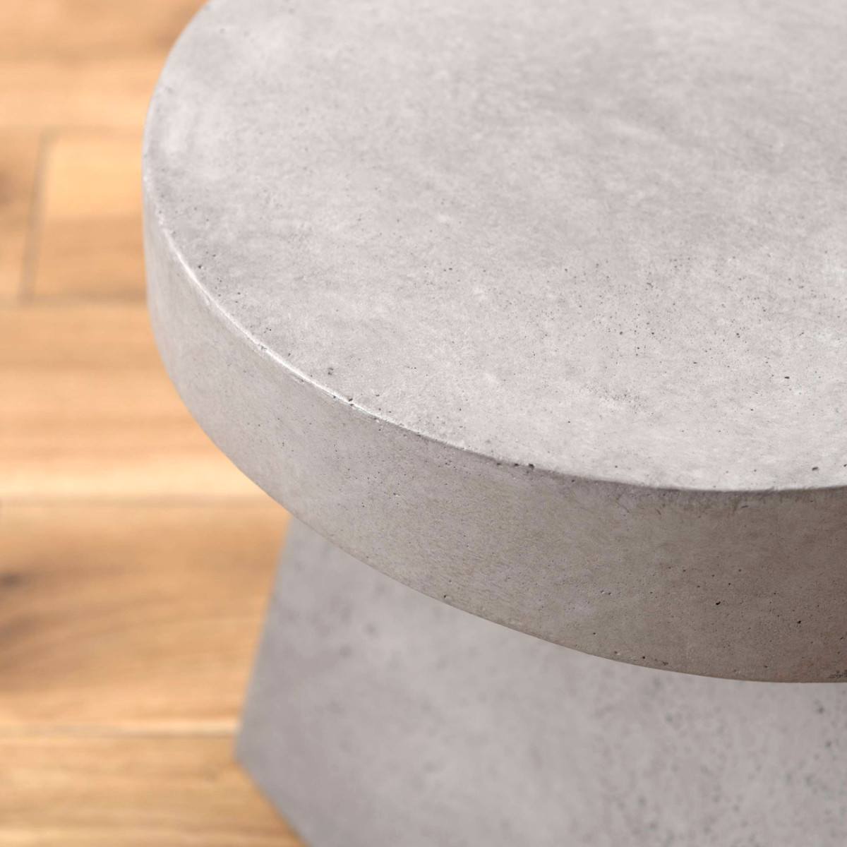 サイドテーブル 高さ46cm 円形 FORMA 軽量 完成品 ( ミニテーブル テーブル ソファサイド ベッドサイド 丸テーブル オブジェ ナイトテーブル コーヒーテーブル ベッドテーブル 玄関 ディスプレイ 飾り台 ) 【グレー】 グレー