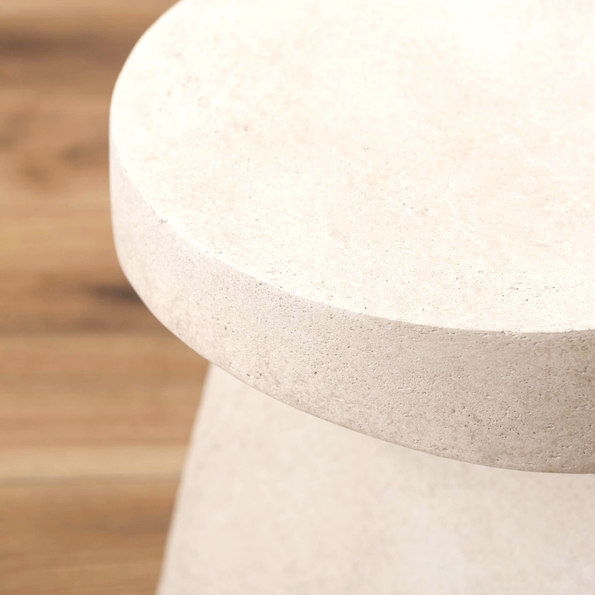 サイドテーブル 高さ46cm 円形 FORMA 軽量 完成品 ( ミニテーブル テーブル ソファサイド ベッドサイド 丸テーブル オブジェ ナイトテーブル コーヒーテーブル ベッドテーブル 玄関 ディスプレイ 飾り台 ) 【グレー】 グレー
