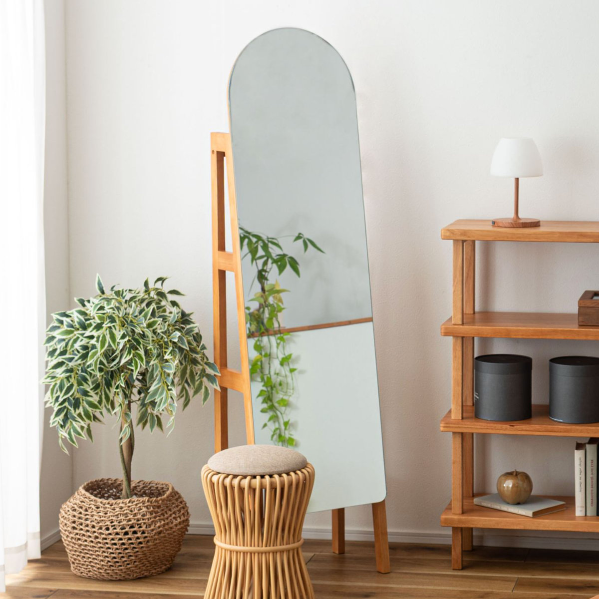 スタンドミラー 幅40cm 収納棚付き 4段 Woodland ( 鏡 ミラー 全身鏡 収納 ナチュラル スタンド 木製フレーム 棚付き 飛散防止加工 )