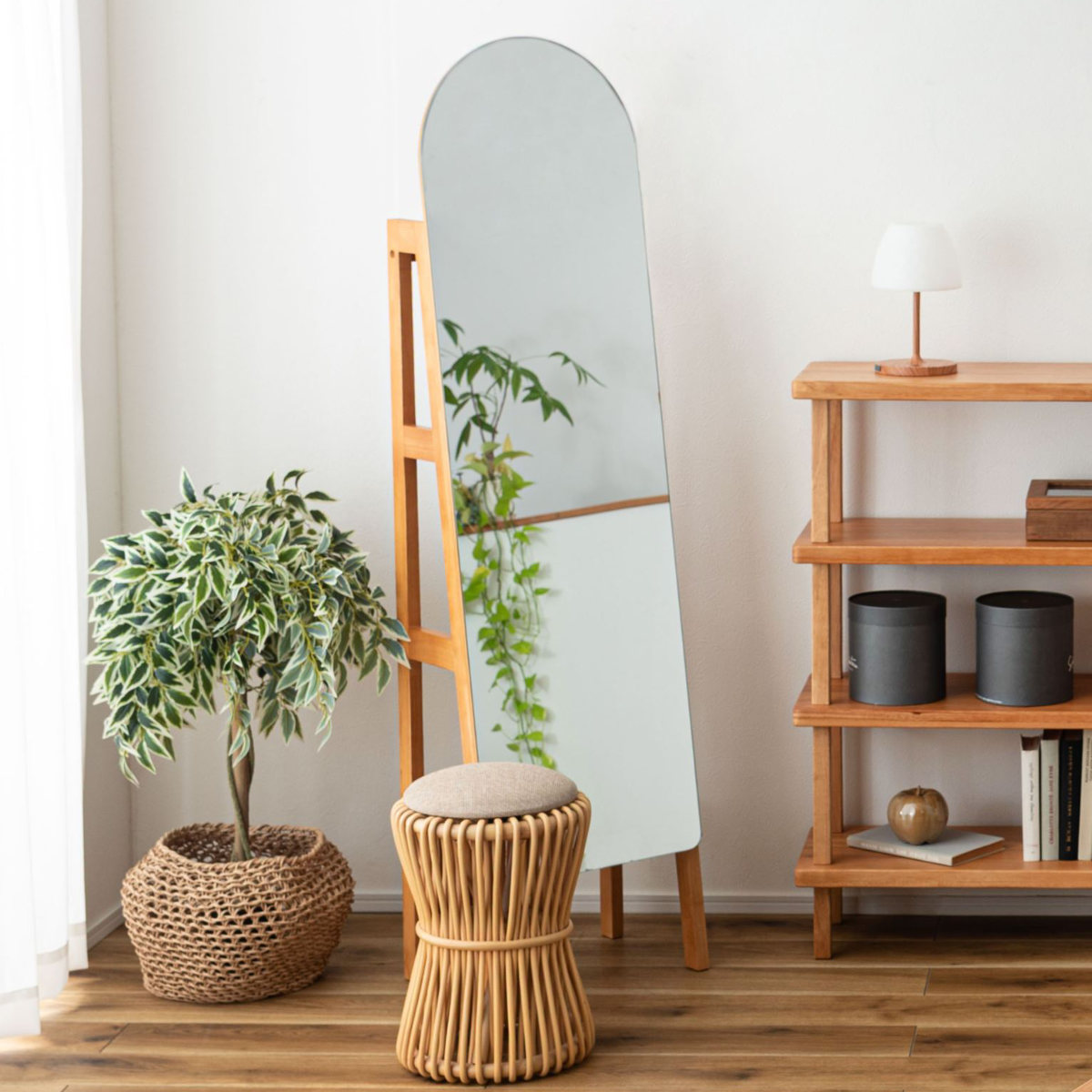 スタンドミラー 幅40cm 収納棚付き 4段 Woodland ( 鏡 ミラー 全身鏡 収納 ナチュラル スタンド 木製フレーム 棚付き 飛散防止加工 )