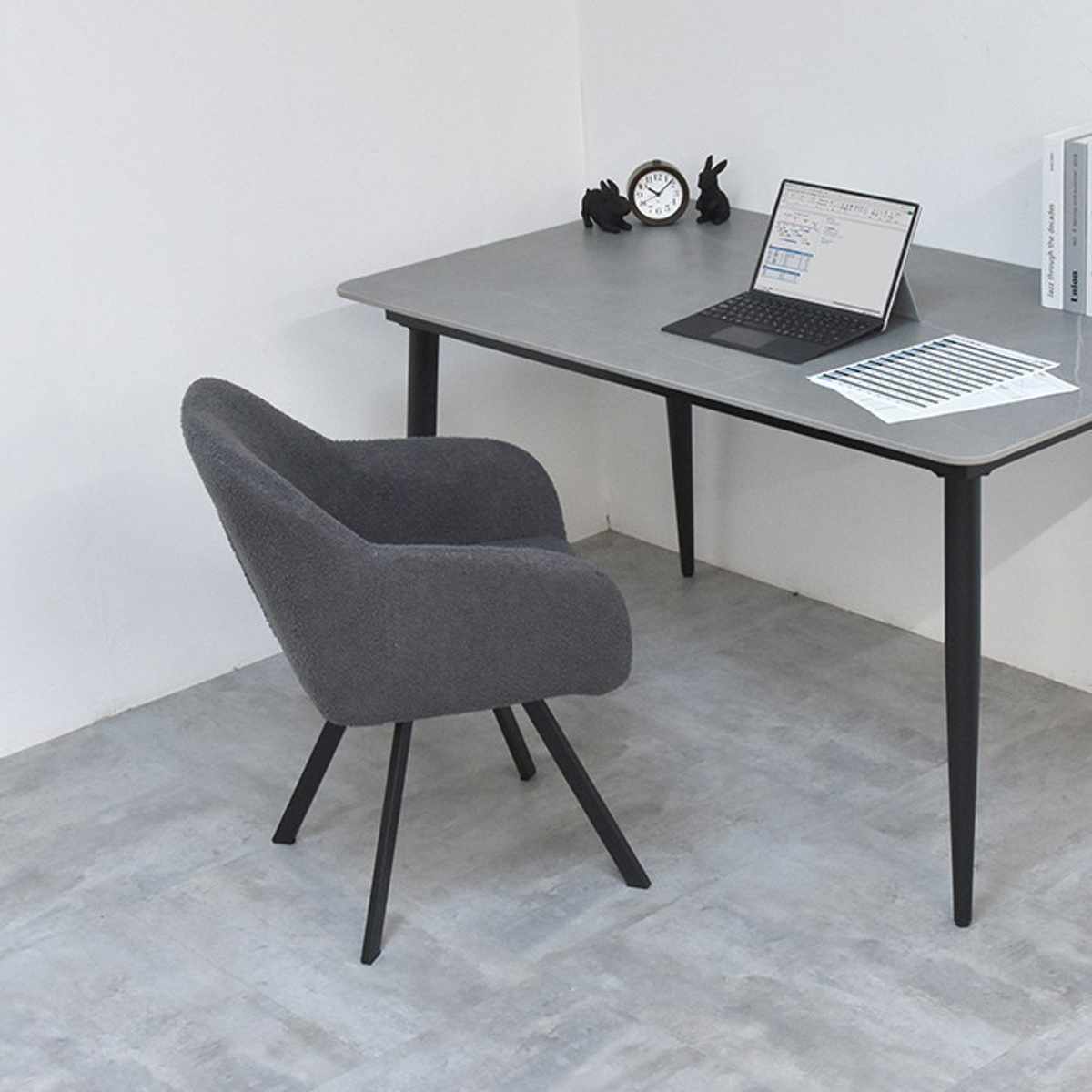 ダイニングチェア 回転式 座面高44cm ブークレ生地 ラウンドチェア Mofuru ( 回転 食卓椅子 チェア チェアー イス 椅子 いす 肘付き ダイニング ふわふわ 肘掛け 簡単組立 デスクチェア ファブリック 食卓 リビング 回転椅子 ) 【ホワイト】 ホワイト