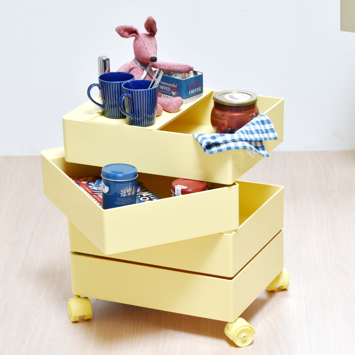 収納ワゴン 4段 360度 回転 キャスター付き ( ワゴン 収納 棚 ラック 四段 トレー トロリー サイドワゴン サイドテーブル 4段トレー デスクサイド 回転式 トレイ アイボリー ライトブラウン ライトブルー イエロー ) 【ライトブルー】 ライトブルー