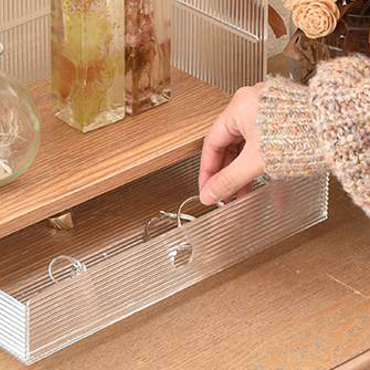 キッチンラック アクリル 引出し 収納棚 1段 ( キッチン収納 スパイスラック 調味料ラック 収納ラック カウンター上 シェルフ 木目調 卓上 ボトルラック デスク収納 リビング コスメ ディスプレイ リブ 透け感 丈夫 おしゃれ )