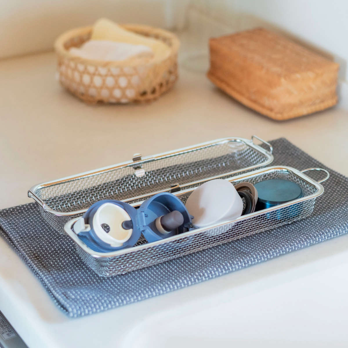 ビーワーススタイル すっきり暮らす 食洗機カゴ ロングタイプ ( 食洗機 かご 水切り 食洗機用小物カゴ 日本製 オールステンレス メッシュかご 小物洗い お弁当用品 カトラリー 水筒パッキン ピック シリコンカップ バラン ざる )