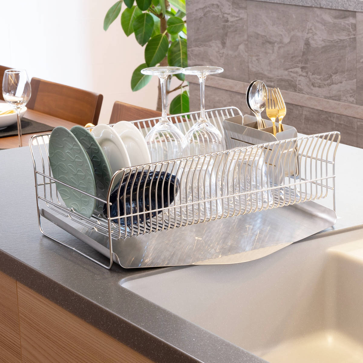 水切りラック hanauta ハナウタ 横置き 縦置き カトラリーポケット付 ローズゴールド ( 水切りかご ステンレス シンク横 食器乾燥ラック 日本製 水切り バスケット ラック 皿立て 受け皿 流れる サビにくい ) 【横置き】 横置き