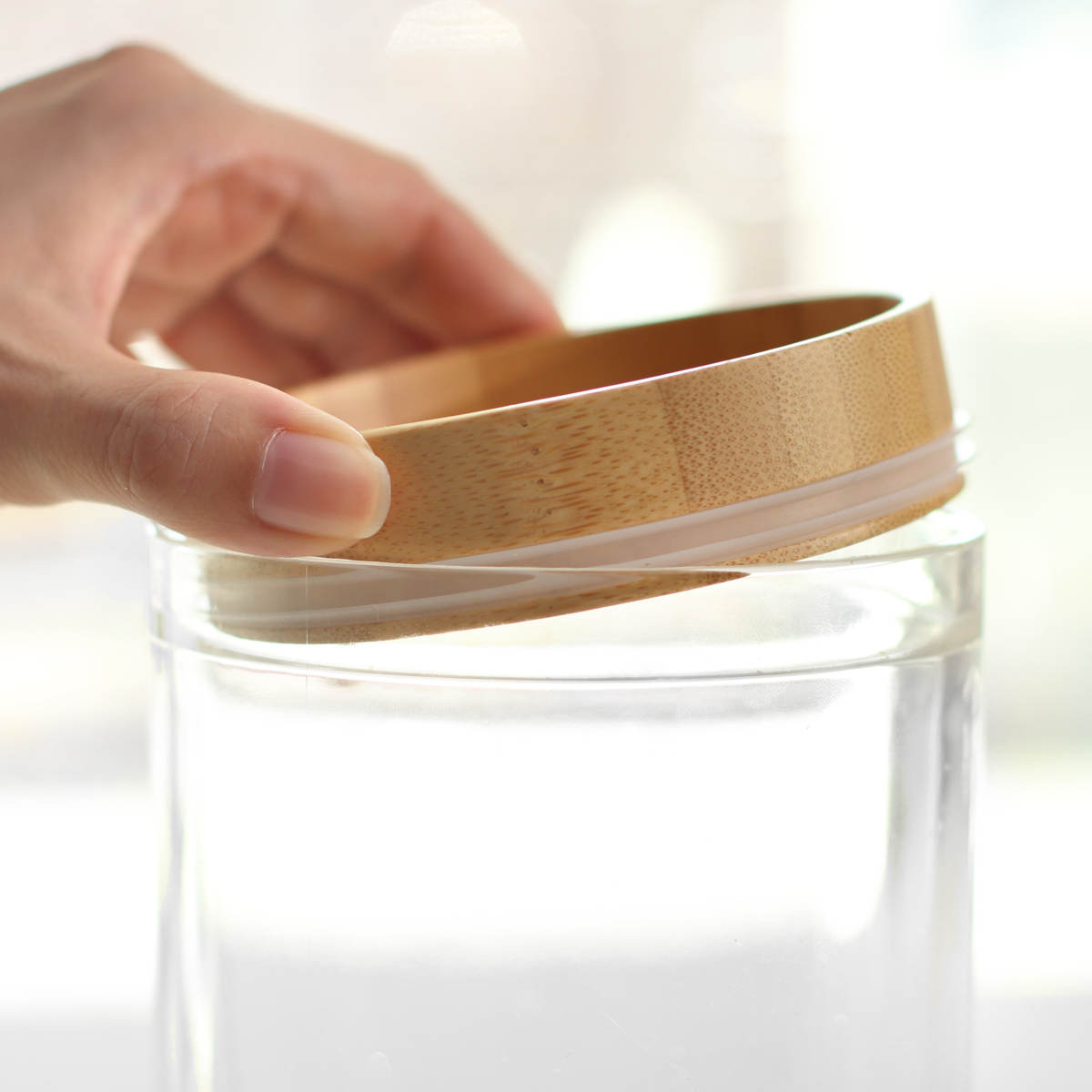 保存容器 850ml 重なるキャニスター バンブー ( キャニスター 密閉 プラスチック 0.85L 竹 保存 容器 ケース スタッキング 積み重ね ストッカー 食品保存容器 スパイスボトル フードストッカー 食品保存 丸型 シリコーン弁付き )