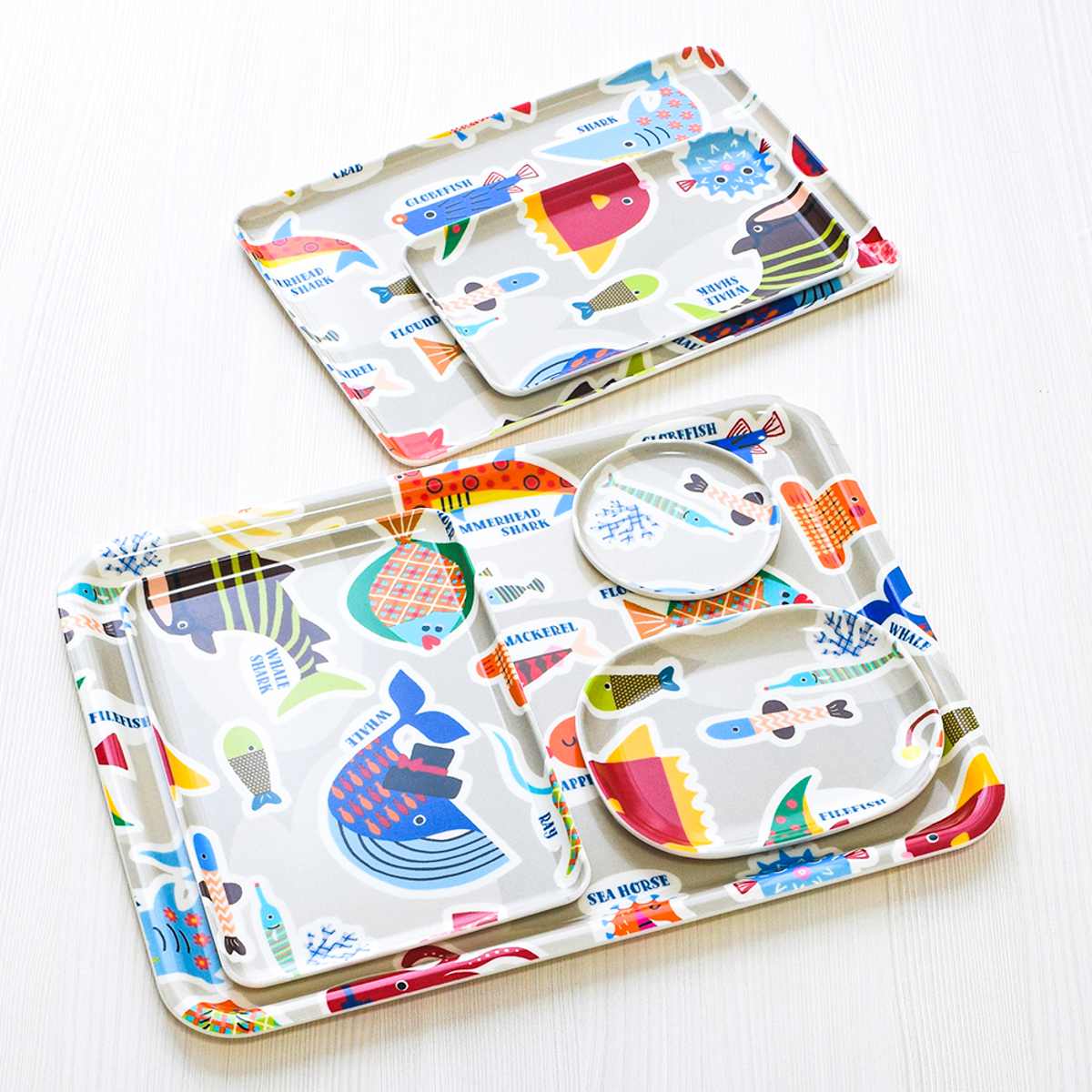 トレー RiCONIC 布張り 39cm トレイ ( キッチントレー キッチン おしゃれ キッチントレイ 日本製 かわいい すべり止め加工 レクタングル 長方形 ランチョンマット お盆 おぼん おやつ ランチ 朝食 水洗い可能 ) 【ホワイト】 ホワイト