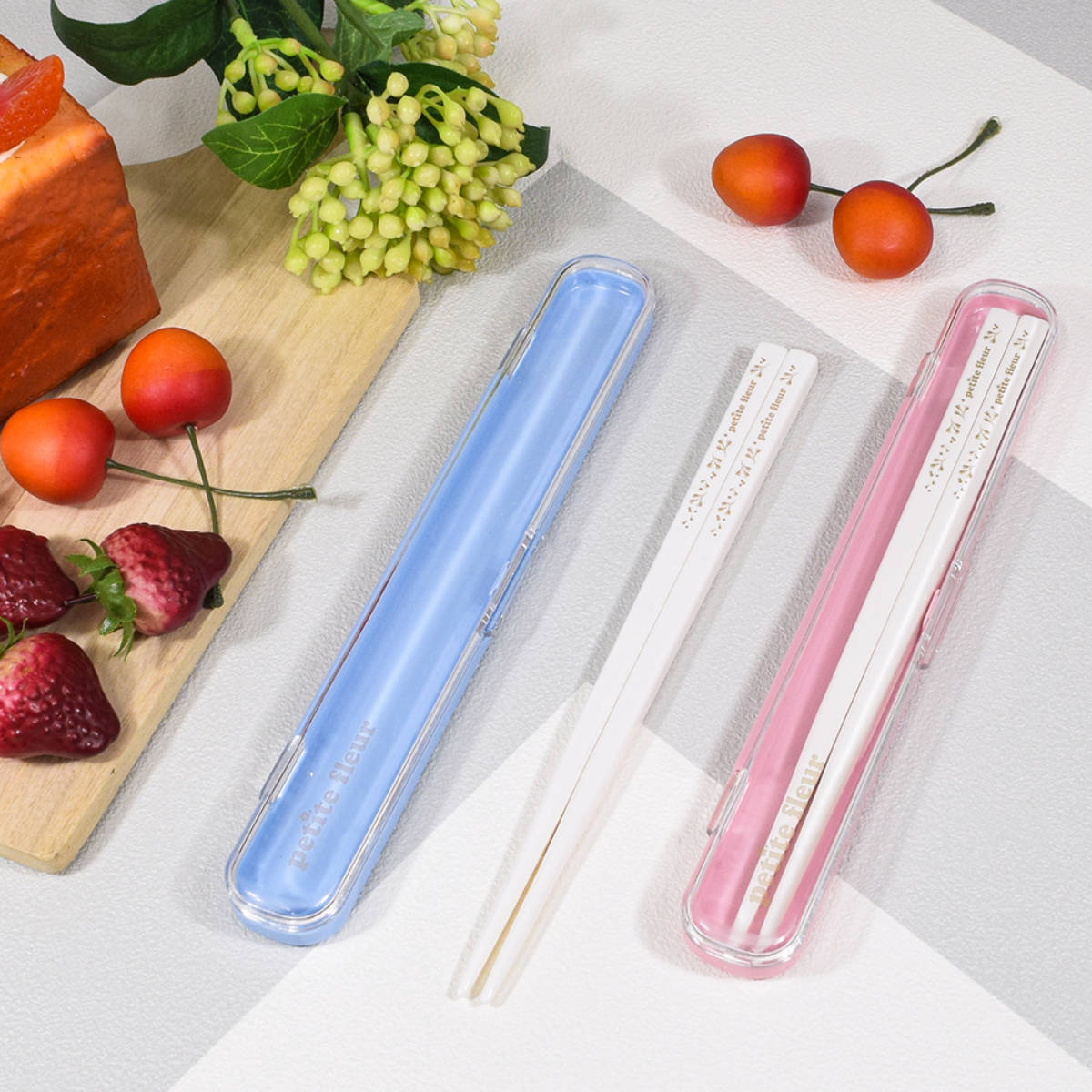 箸箱セット プチフルール 18cm プラ箸 & ケース ( 箸 箸箱 セット お弁当 カトラリー カトラリーセット 日本製 弁当 弁当用 箸ケース カトラリーケース はし おしゃれ かわいい クリア ) 【ブルー】