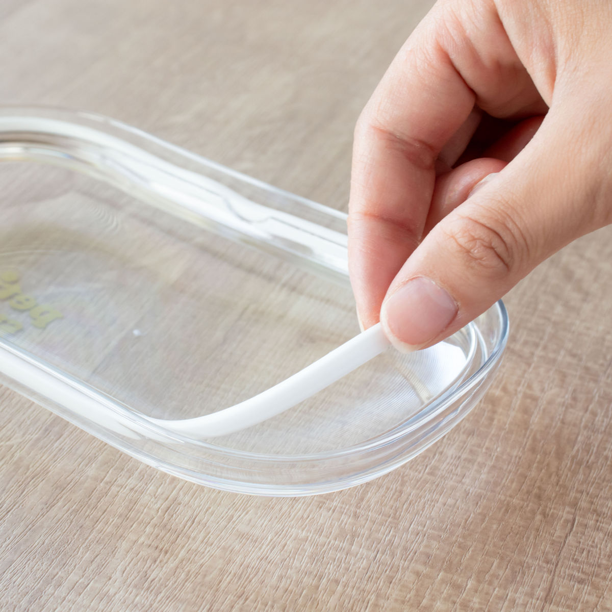 弁当箱 600ml プチフルール オーバル 1段 ランチボックス ( お弁当箱 食洗機対応 レンジ対応 ドーム蓋 女子 日本製 食洗機OK レンジOK お弁当 弁当 一段 ランチバンド付き ドーム型 おしゃれ かわいい クリア ) 【ピンク】 ピンク