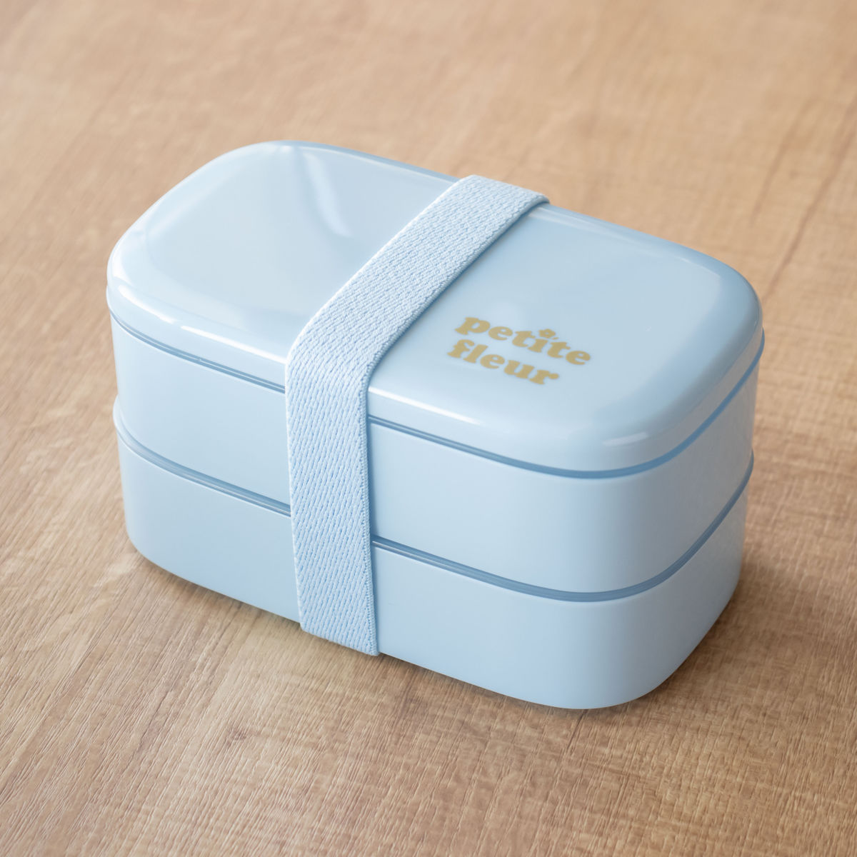 弁当箱 520ml プチフルール オーバル 2段 ランチボックス ( お弁当箱 食洗機対応 レンジ対応 ドーム蓋 女子 日本製 食洗機OK レンジOK お弁当 弁当 二段 ランチバンド付き ドーム型 おしゃれ かわいい クリア ) 【ブルー】 ブルー