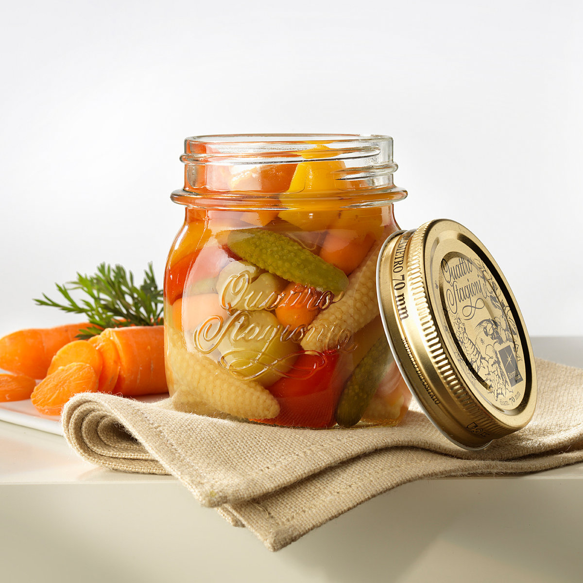 Bormioli Rocco ボルミオリ・ロッコ ガラス瓶 700ml Q.S.JAR 700cc ( ガラス 保存容器 ガラスジャー 蓋付き ガラス容器 おしゃれ 手作り ピクルス シロップ漬け 保存瓶 ふた付き はちみつ かわいい )