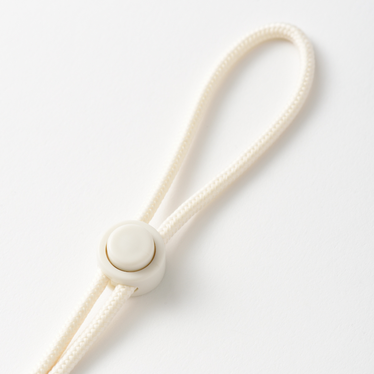 BRUNO ハンディファン コンパクト ダブルフルールファン ストラップ付き ( ブルーノ 携帯扇風機 ミニ扇風機 ショルダー 小型扇風機 卓上扇風機 スタンド付き 自立 角度 調節 クーラー 4段階風量 充電式 熱中症対策 おしゃれ ) 【マーガレットグレージュ】 マーガレットグレージュ