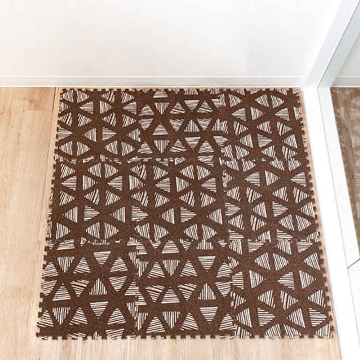 ジョイントマット 9枚組 30cm フチ付き ジョイントラグ ブラウン ( ラグ カーペット マット ジョイント フチ 敷くだけ キッチンマット リビング ソファ下 カット可能 クッション性 防音 キズ 床 フローリング カーペット調 )